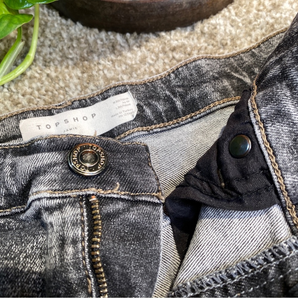 Top Shop Ripped Jamie Jeans - Picture 5 of 5